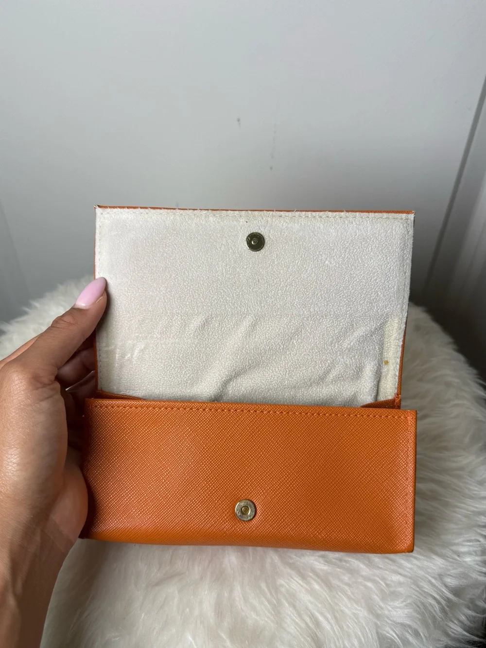 Tory Burch sunglasses case